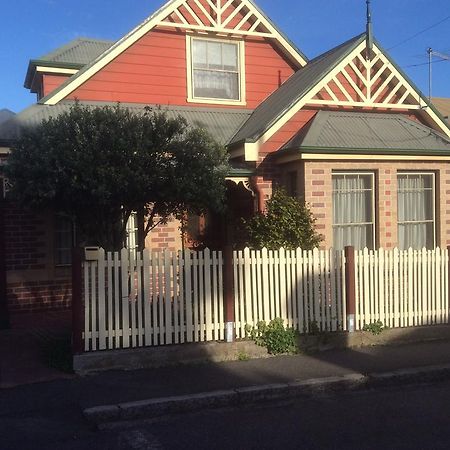 City Townhouse Walking Distance To City Launceston Exteriér fotografie